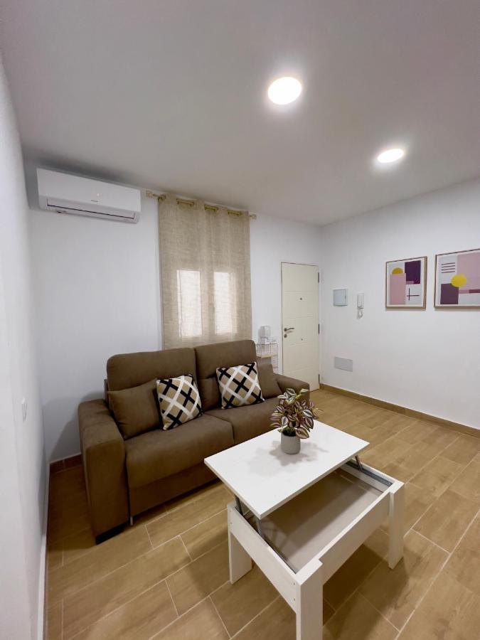 Rockside Residences Suites La Linea La Línea de la Concepción 外观 照片