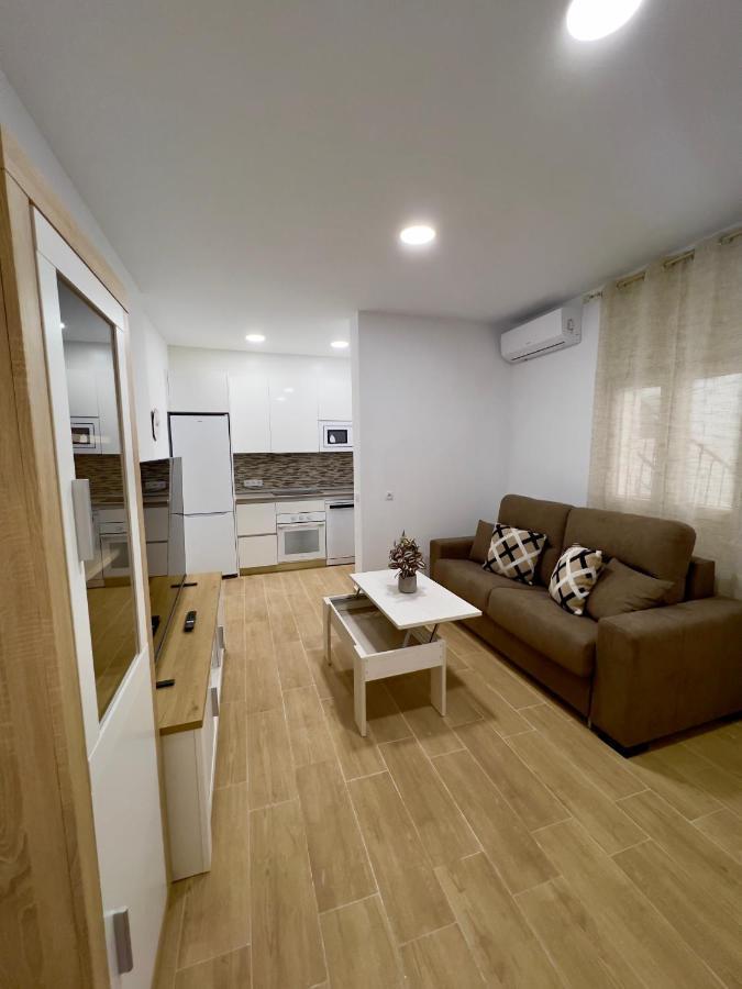 Rockside Residences Suites La Linea La Línea de la Concepción 外观 照片